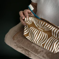 Pentik Spa-tuotteet | Kylpytakit Ja Toilettilaukut^Vilja Toilettilaukku Ruskea